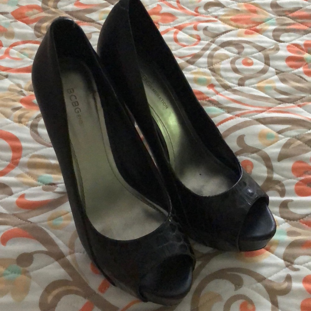 BCBG heels